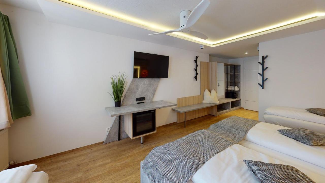 Hotel Adler Golling an der Salzach Buitenkant foto