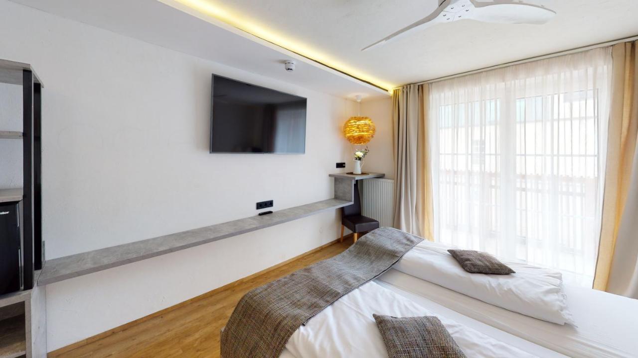 Hotel Adler Golling an der Salzach Buitenkant foto