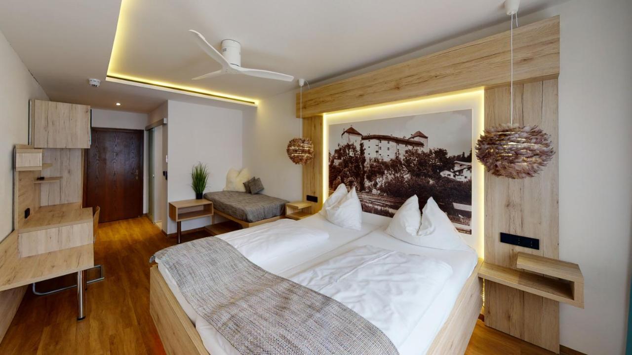 Hotel Adler Golling an der Salzach Buitenkant foto