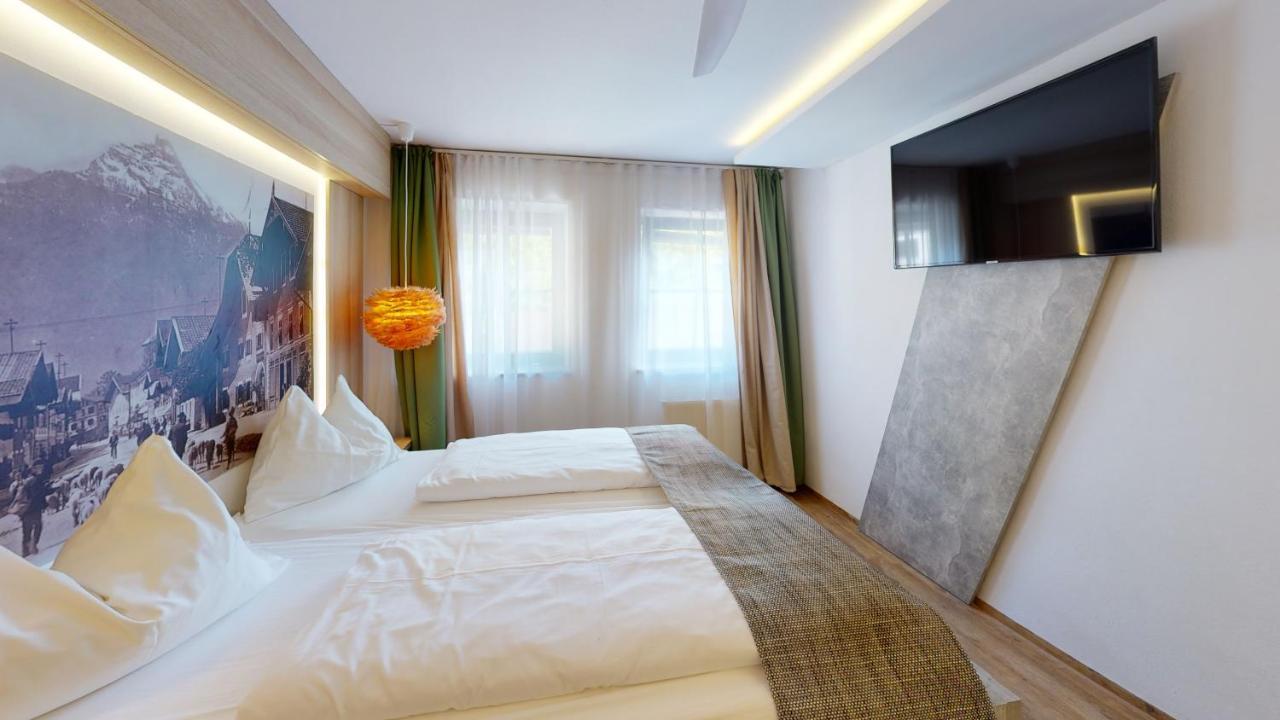 Hotel Adler Golling an der Salzach Buitenkant foto